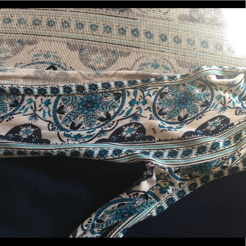 Cardigan - Picture 3 of 4